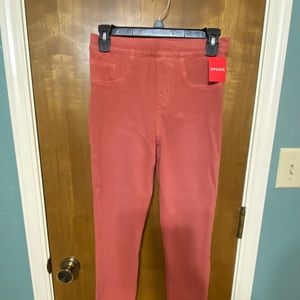 Spanx Jeanish Ankle Leggings in Island Red, size small.